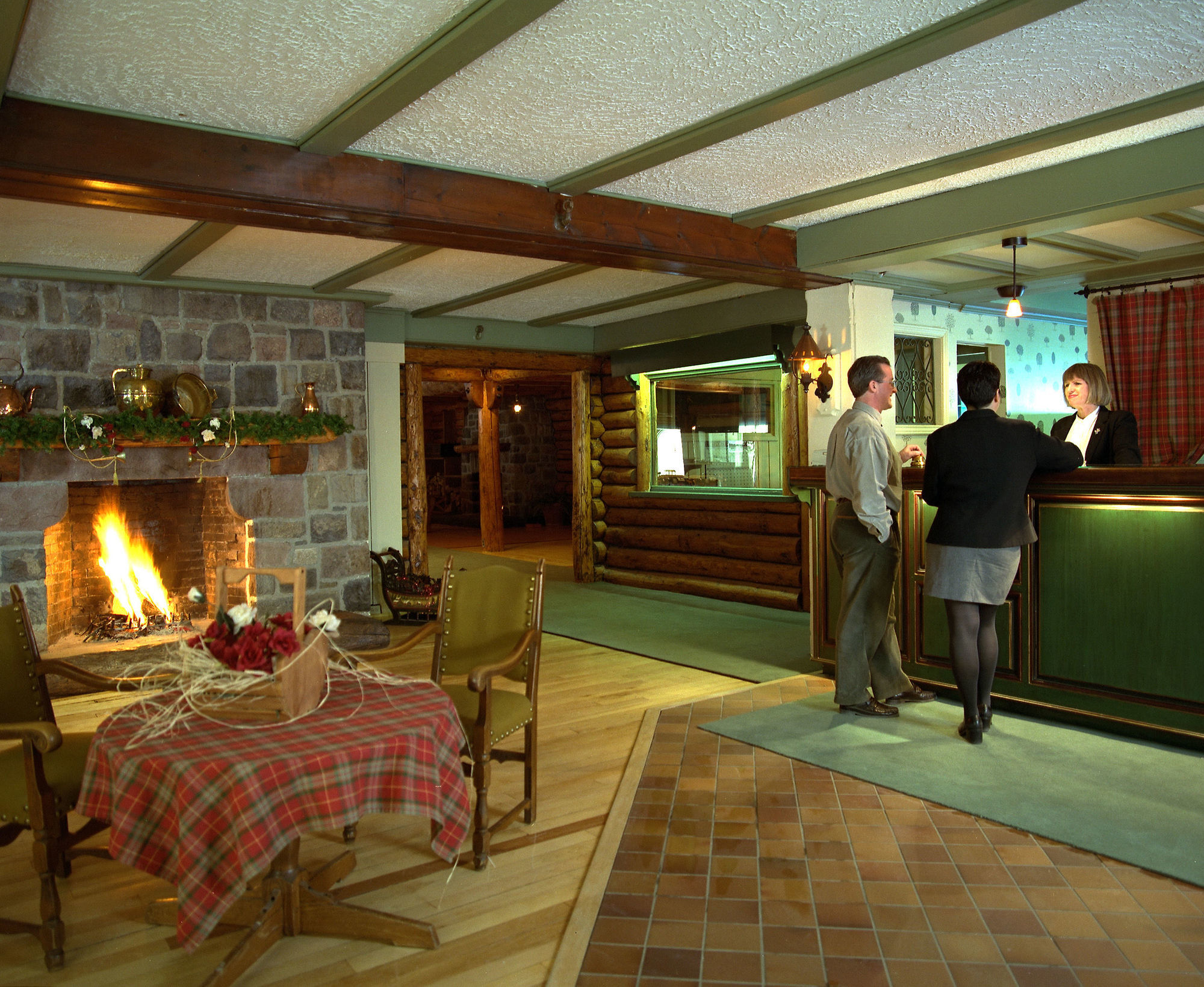 סאינט - אדל Auberge Alpine Inn מראה חיצוני תמונה