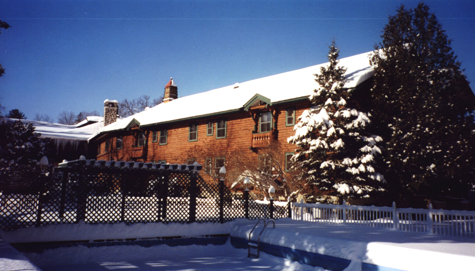 סאינט - אדל Auberge Alpine Inn מראה חיצוני תמונה