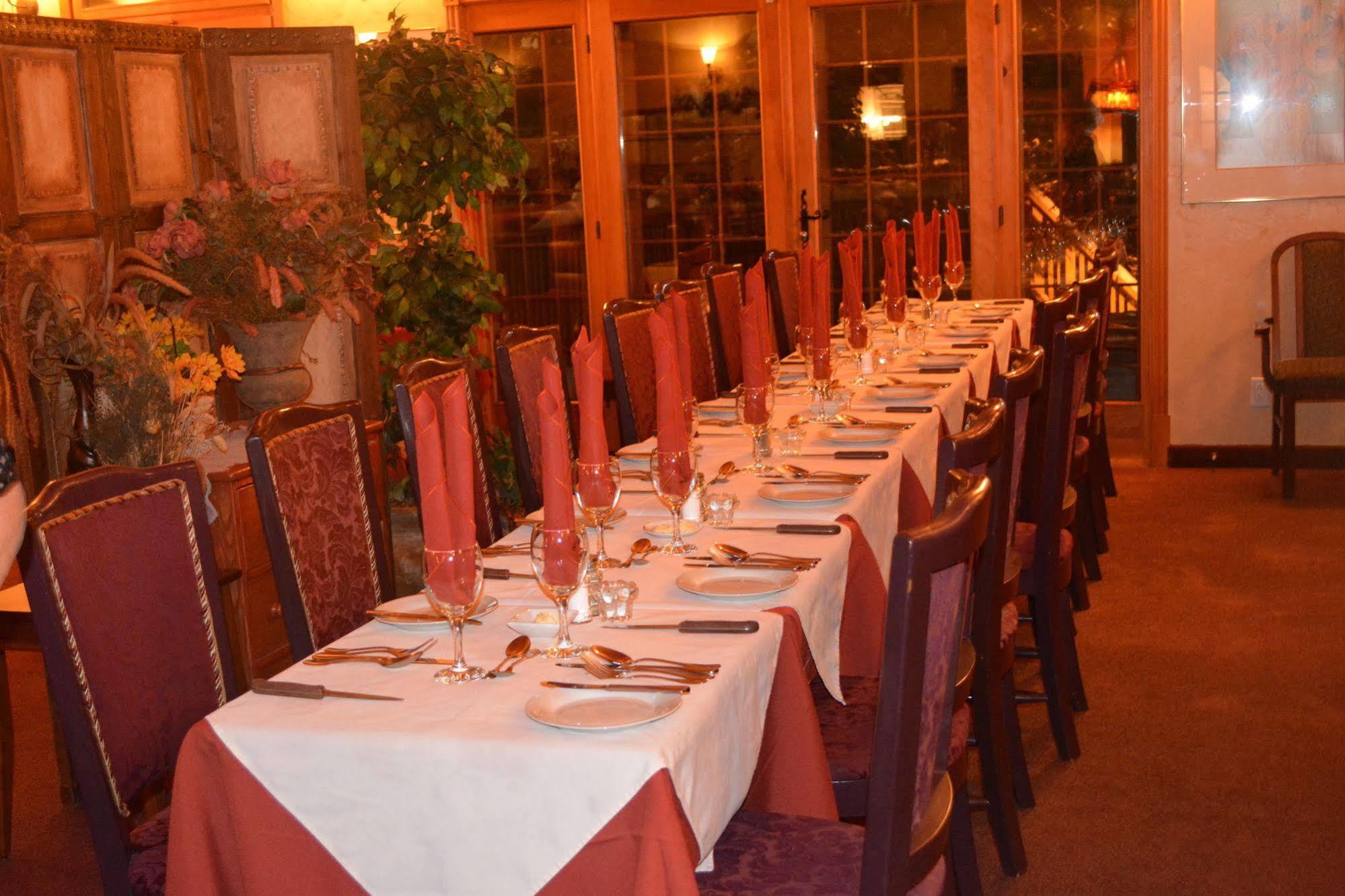 סאינט - אדל Auberge Alpine Inn מראה חיצוני תמונה